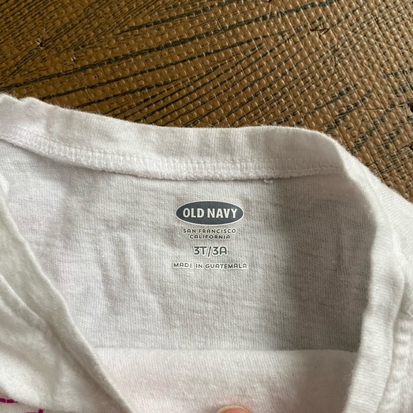 🌸3/$10🌸 mom is my hero long sleeve T shirt - Picture 2 of 2